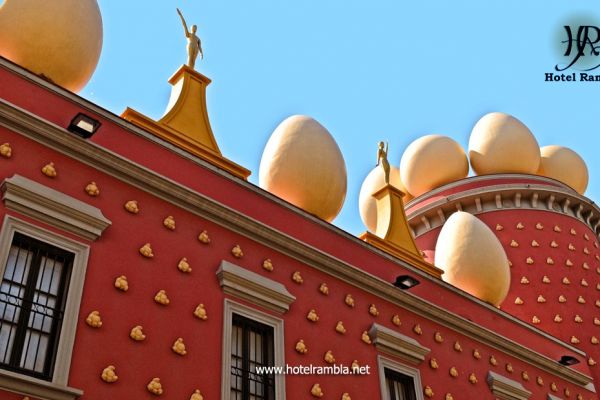 051-hotel-rambla-figueres-museu-dali1EAD44E0-998D-3EAA-6FFE-885C23665FCA.jpg