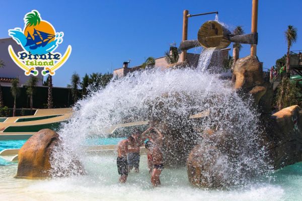 pirate-island-2016-barril-23low_1CC606805-EC7F-087C-FC8B-9D1167CD6E9C.jpg