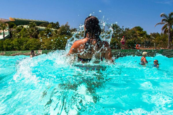 piscina_ones_26_1611144084EAA09E55-D228-8564-4E2B-ECEEE06AE7A6.jpg